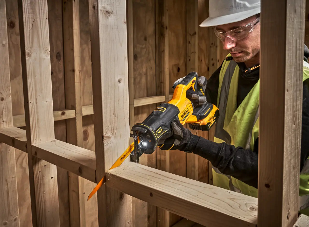 Dewalt Tigersåg DCS382